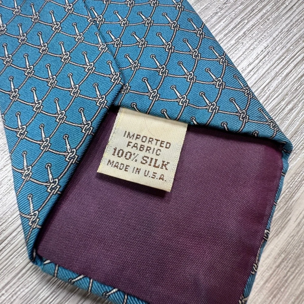 Yves Saint Laurent Men's Necktie‎ Blue Silk Geometric Knot Pattern 3.25x57